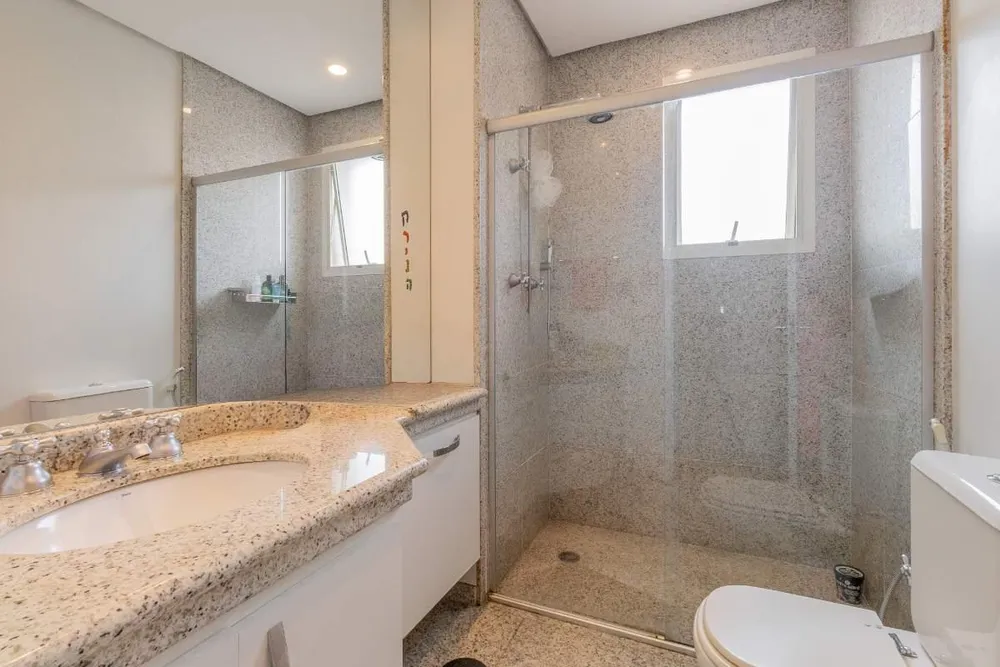 Apartamento, 3 quartos, 228 m² - Foto 1
