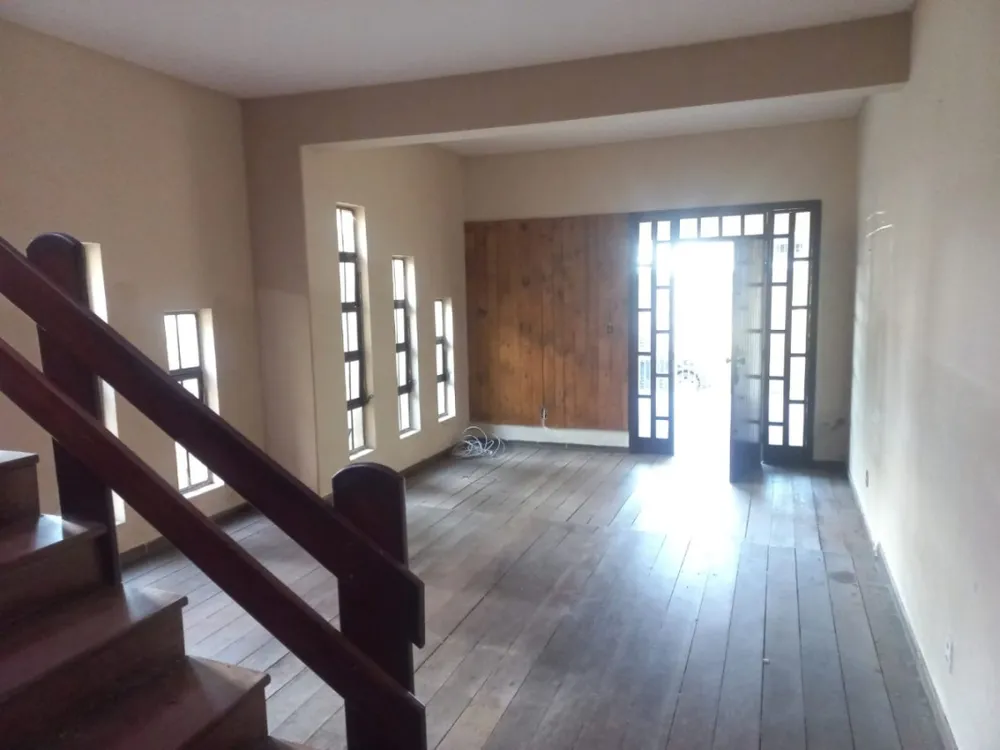Casa, 4 quartos, 223 m² - Foto 3