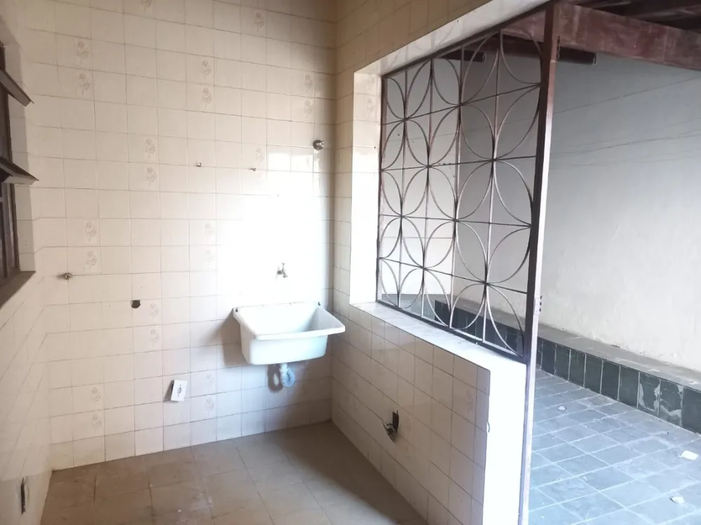 Casa, 4 quartos, 223 m² - Foto 3
