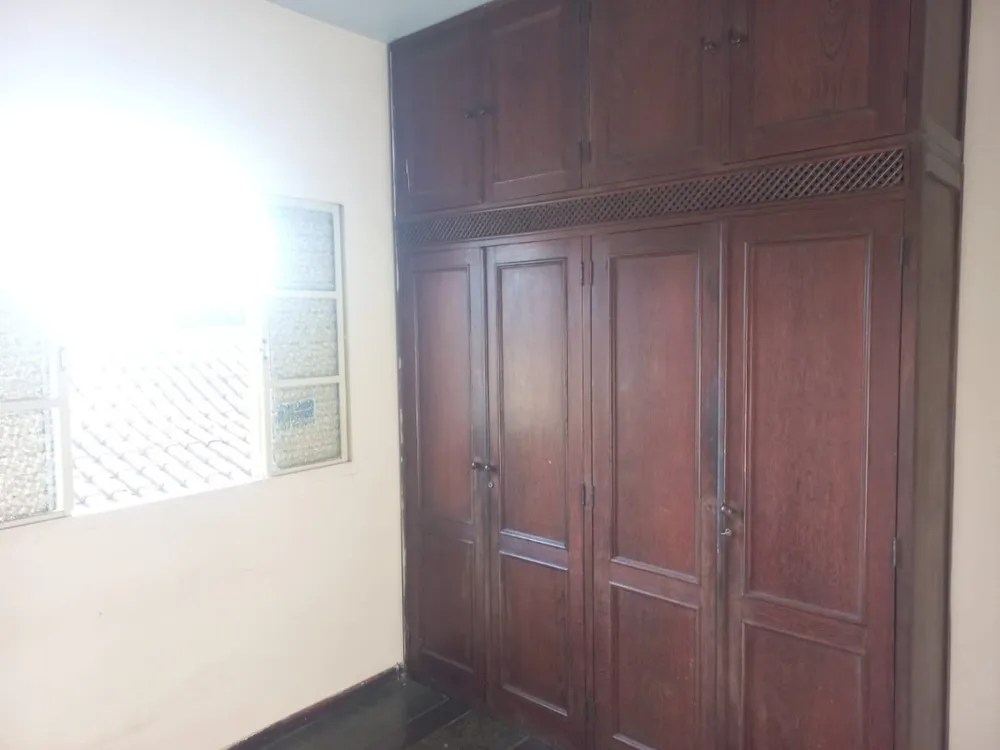 Casa, 4 quartos, 223 m² - Foto 2