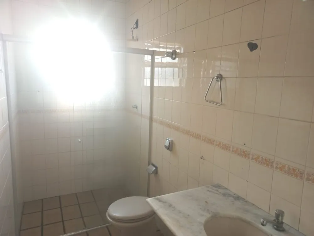Casa, 4 quartos, 223 m² - Foto 1