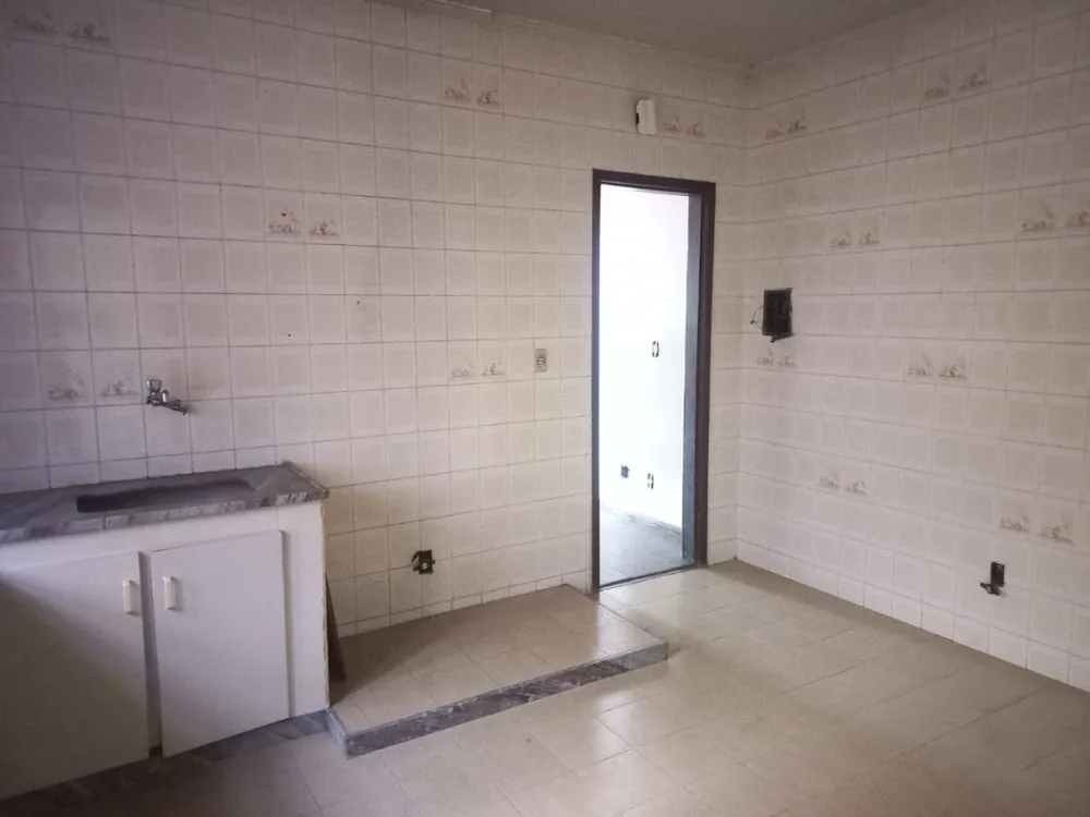 Casa, 4 quartos, 223 m² - Foto 9