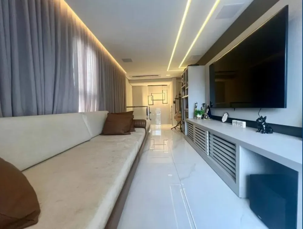 Cobertura, 3 quartos, 202 m² - Foto 1
