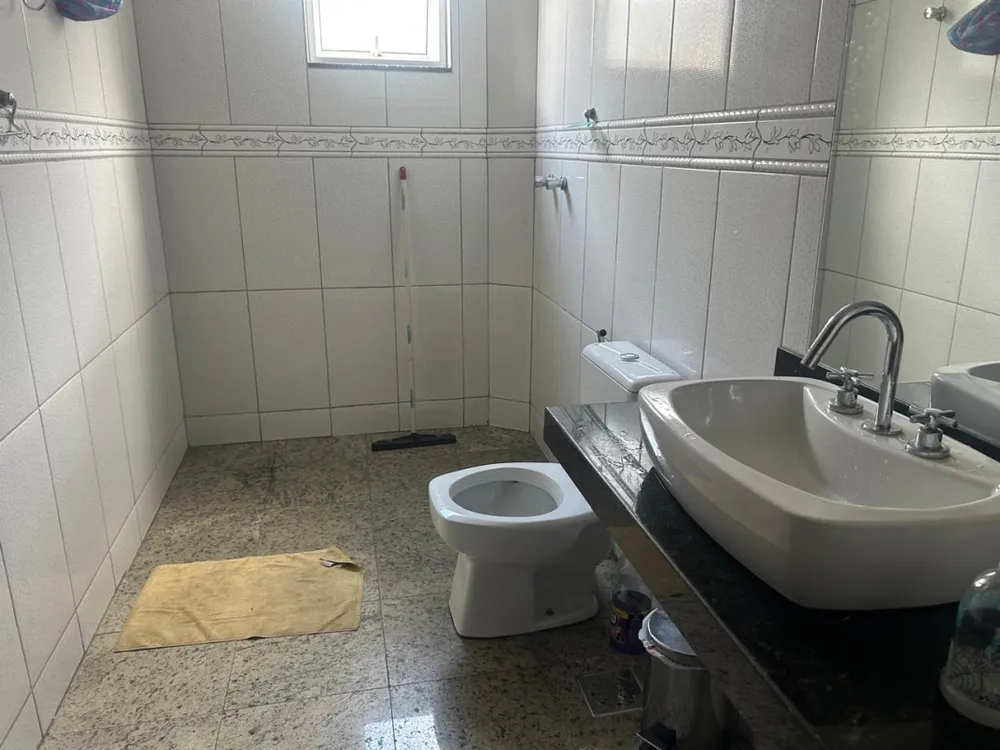 Casa, 3 quartos, 223 m² - Foto 2