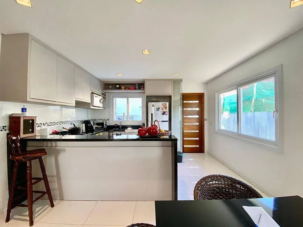Casa, 3 quartos, 200 m² - Foto 8