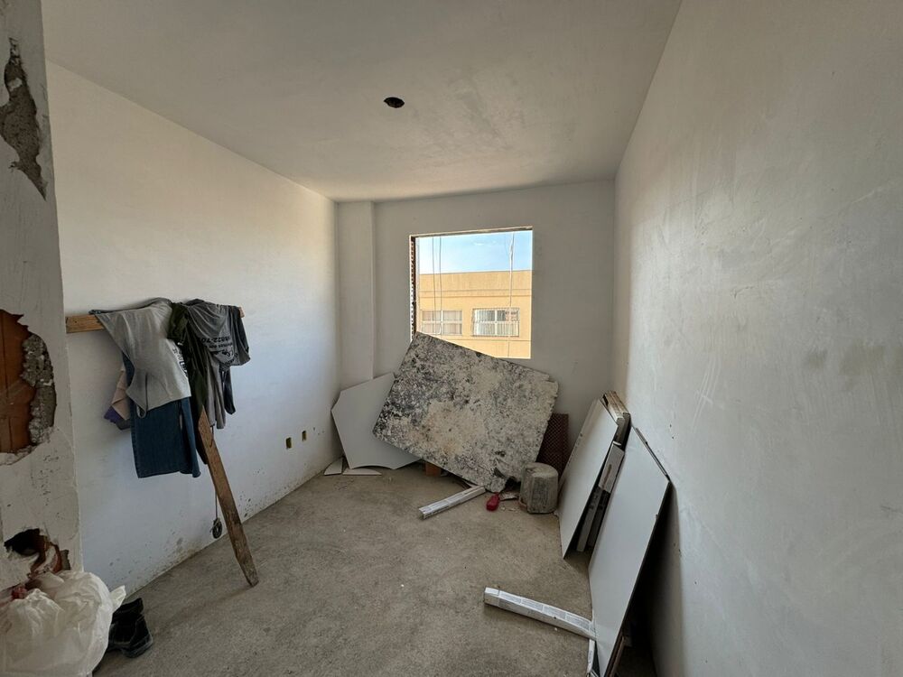 Apartamento à venda com 3 quartos, 80m² - Foto 3