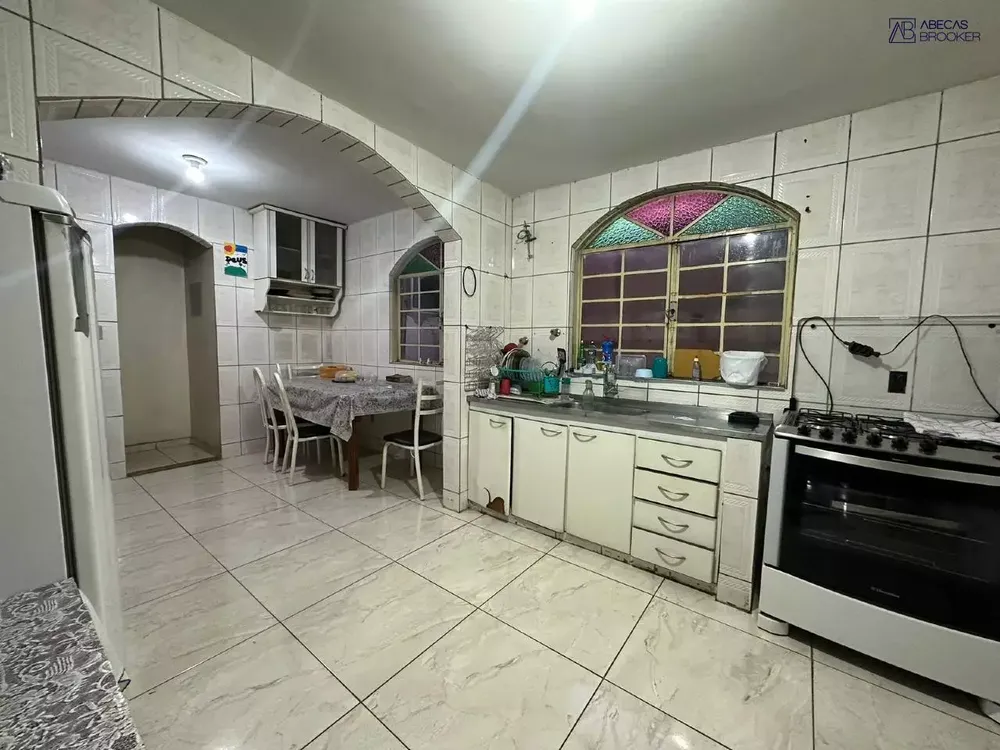 Casa, 4 quartos, 360 m² - Foto 4