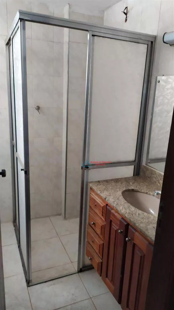 Apartamento à venda com 3 quartos, 198m² - Foto 16