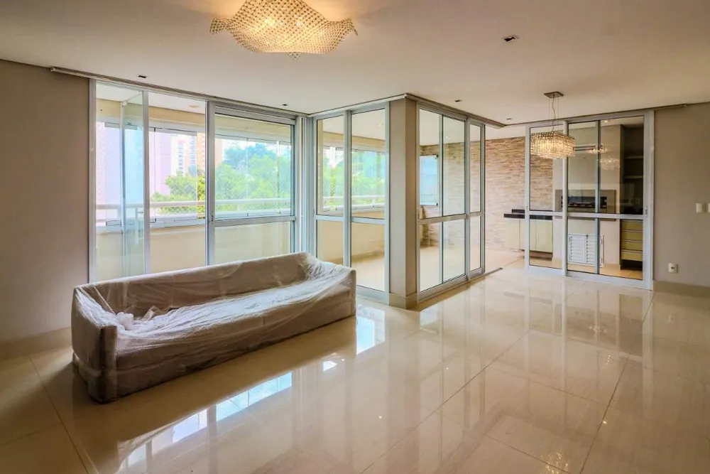 Apartamento, 3 quartos, 192 m² - Foto 2