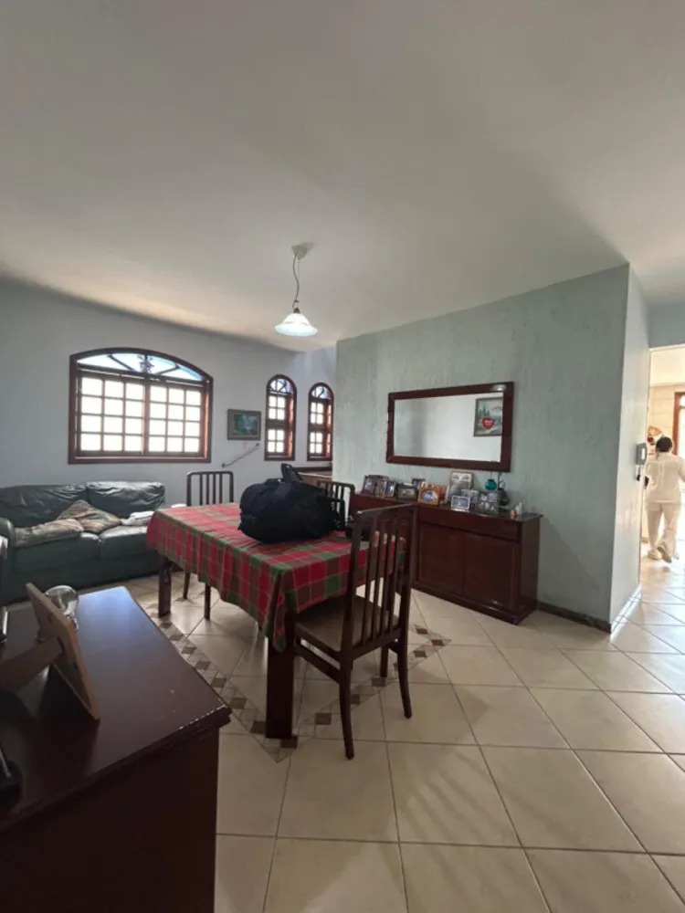 Casa, 6 quartos, 326 m² - Foto 4