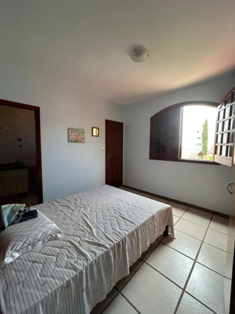 Casa, 6 quartos, 326 m² - Foto 8