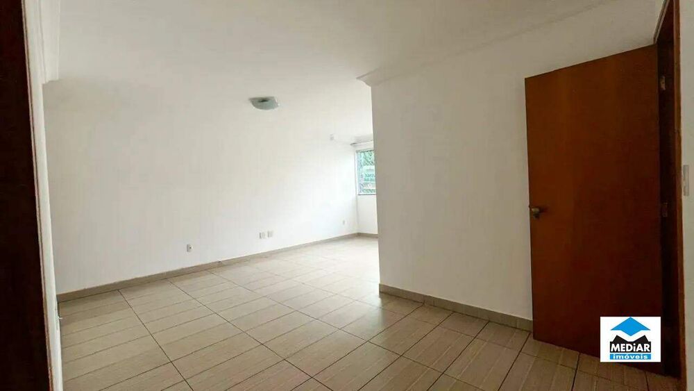 Apartamento à venda com 3 quartos, 96m² - Foto 3