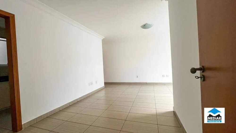 Apartamento à venda com 3 quartos, 96m² - Foto 4