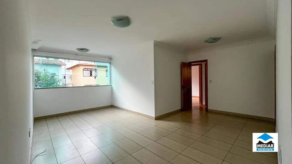 Apartamento à venda com 3 quartos, 96m² - Foto 1