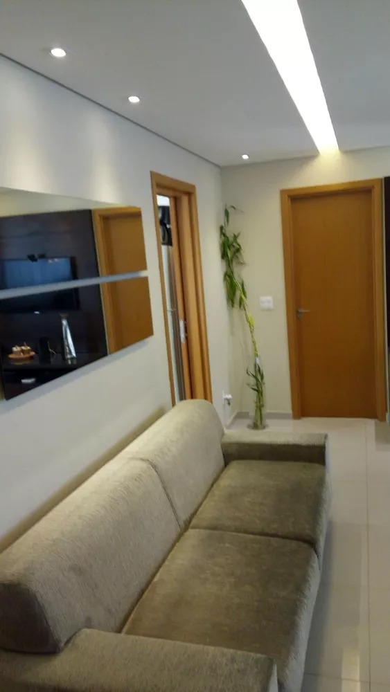 Apartamento à venda com 3 quartos, 86m² - Foto 2