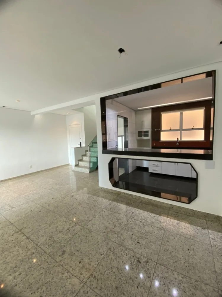 Cobertura, 4 quartos, 210 m² - Foto 2