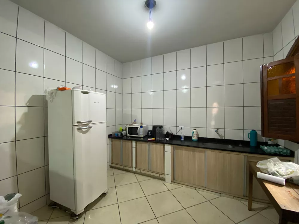 Casa à venda com 3 quartos, 204m² - Foto 10