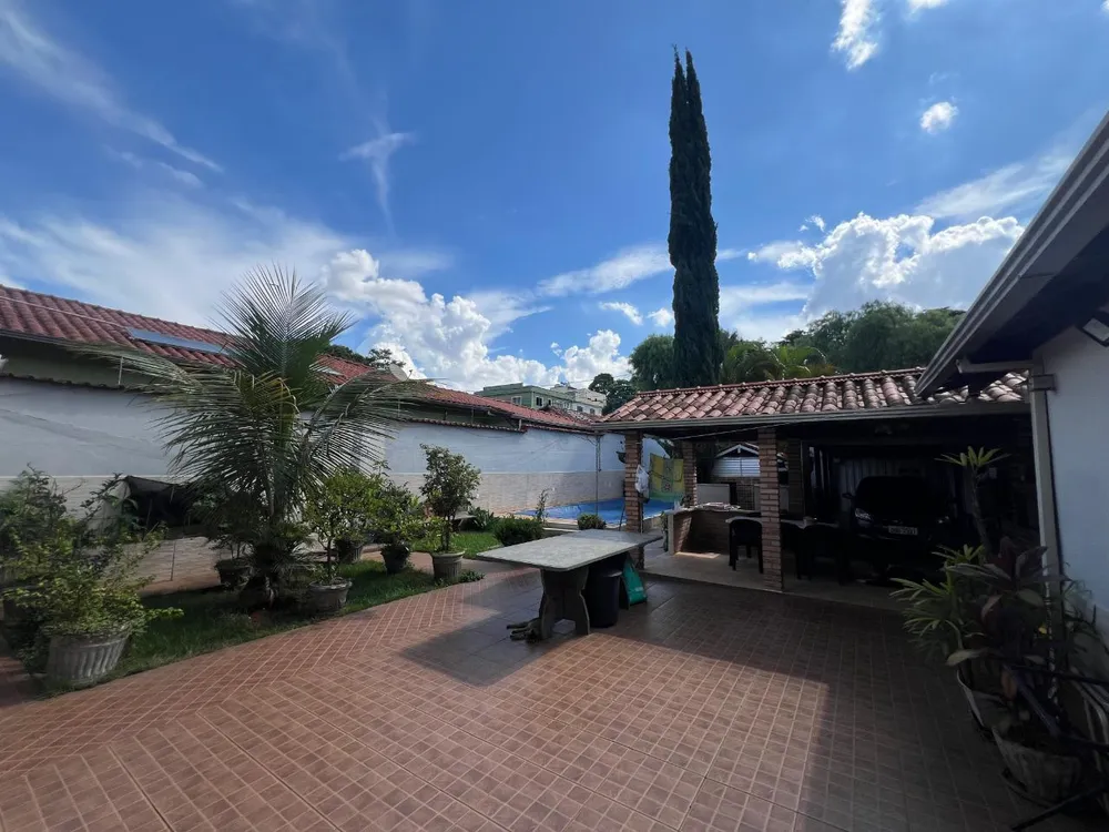 Casa, 4 quartos, 270 m² - Foto 4