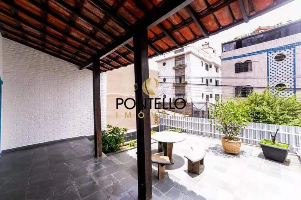 Casa, 5 quartos, 379 m² - Foto 1