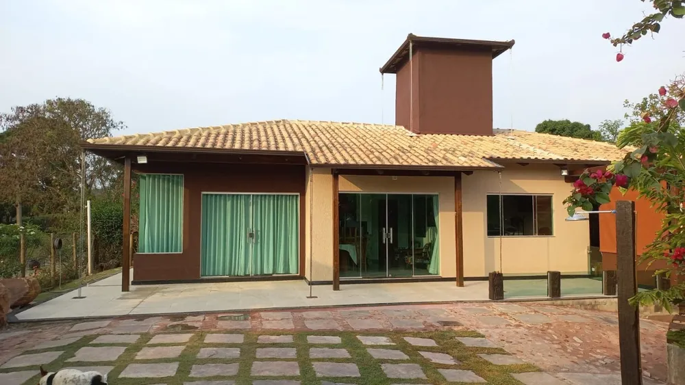Chácara, 3 quartos, 1500 m² - Foto 1