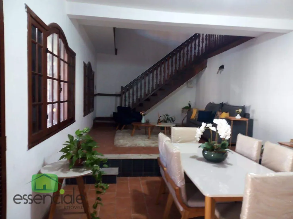 Casa, 5 quartos, 1200 m² - Foto 1