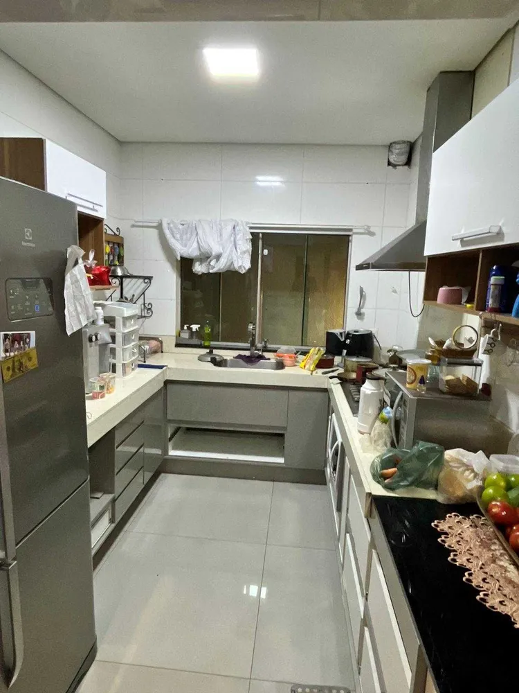 Casa, 3 quartos, 300 m² - Foto 2