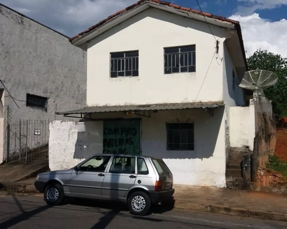 Casa à venda com 3 quartos, 44m² - Foto 1