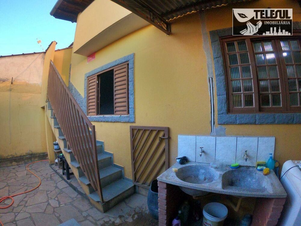 Casa à venda com 3 quartos, 250m² - Foto 9
