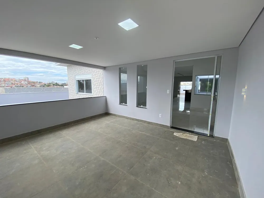 Casa, 3 quartos, 308 m² - Foto 3