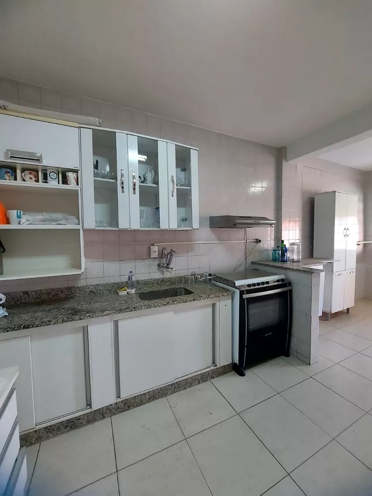 Casa à venda com 4 quartos, 360m² - Foto 15