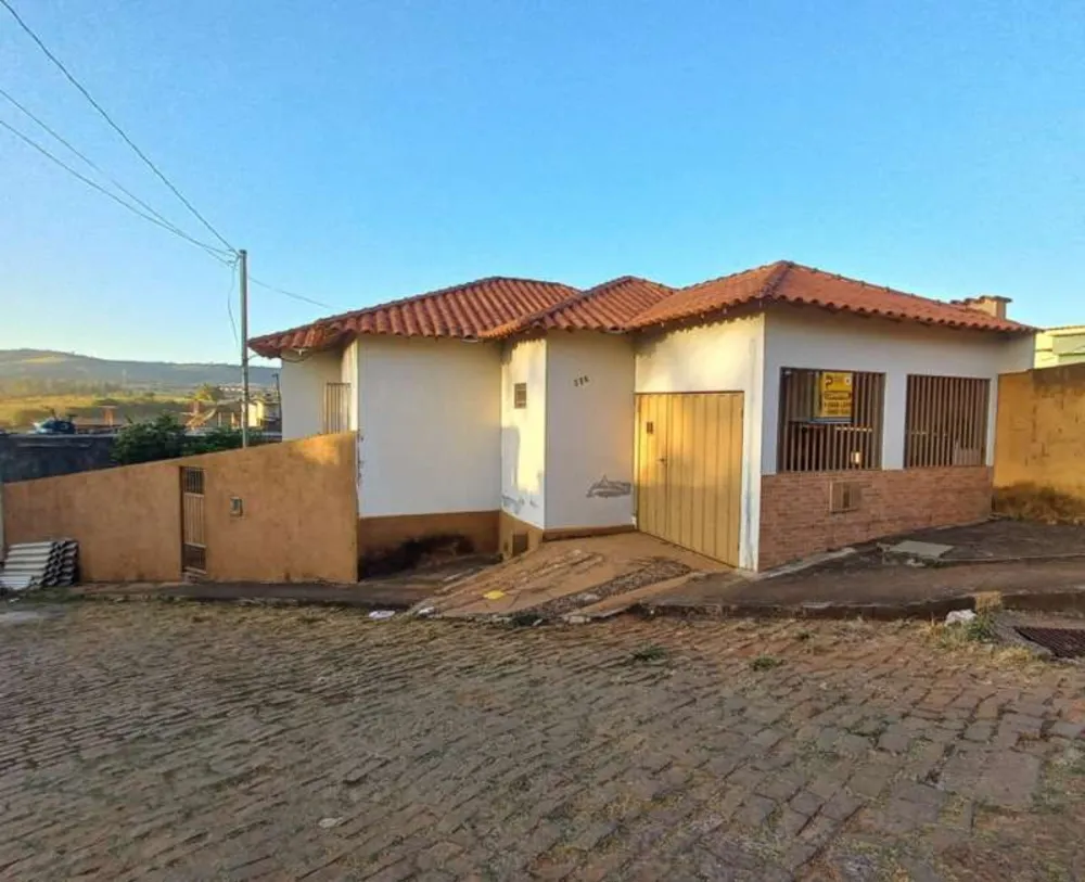 Casa, 3 quartos, 230 m² - Foto 2
