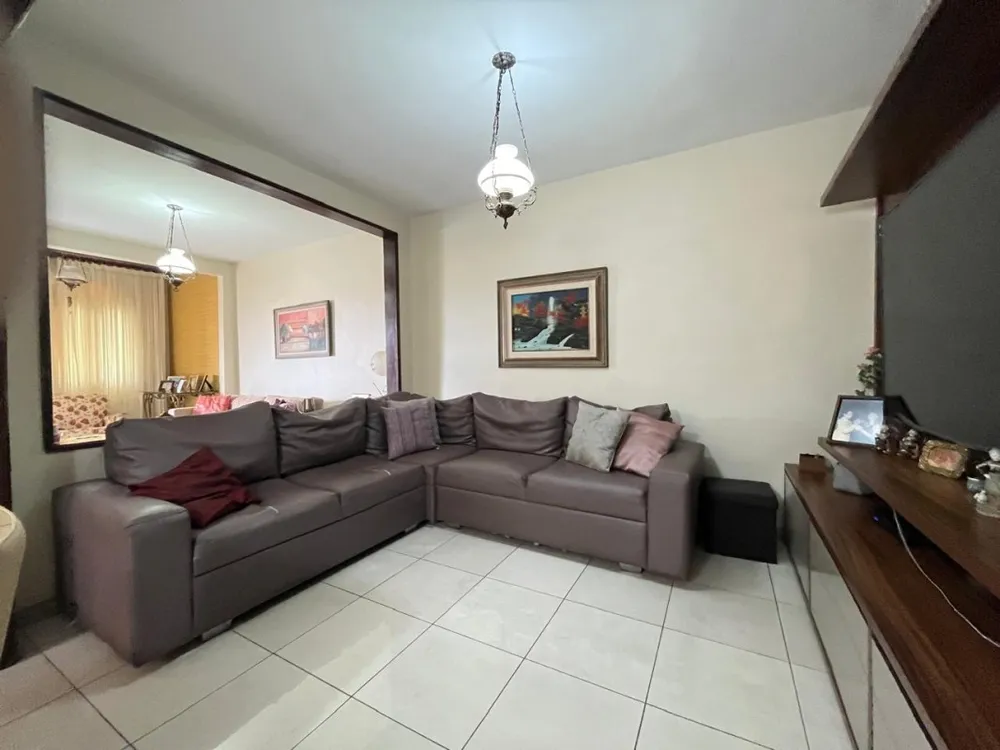 Casa, 3 quartos, 250 m² - Foto 2