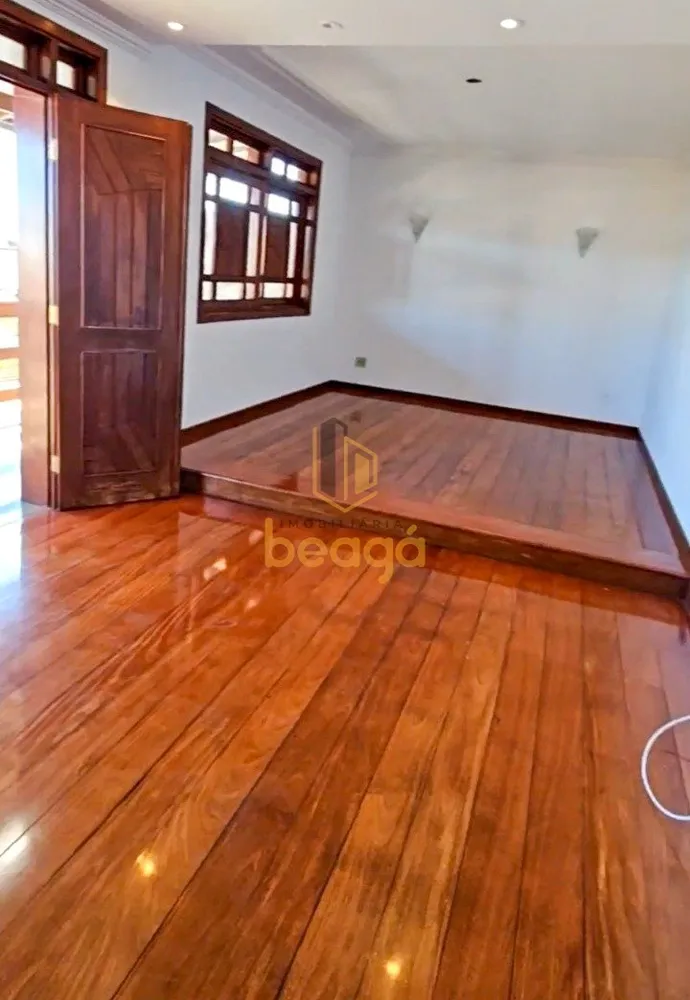 Casa, 5 quartos, 240 m² - Foto 3