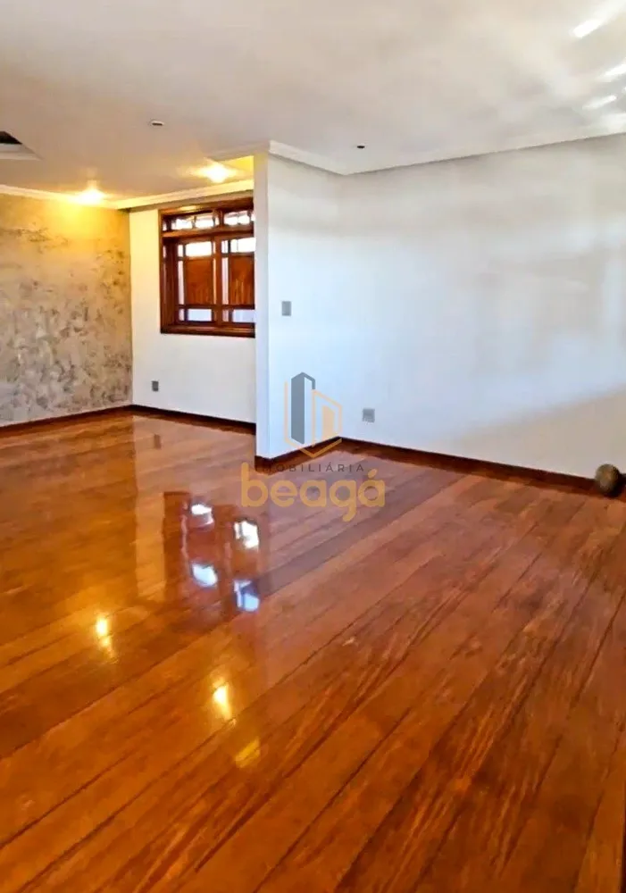 Casa, 5 quartos, 240 m² - Foto 4
