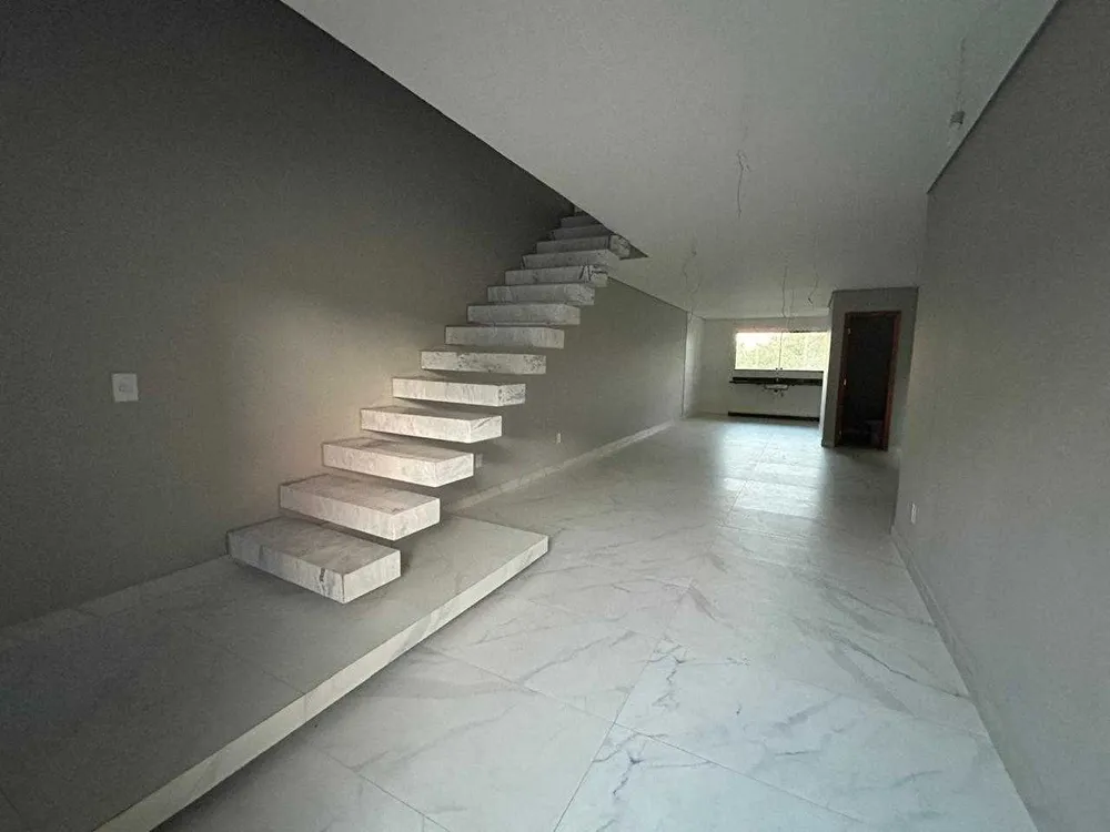 Casa, 3 quartos, 210 m² - Foto 2