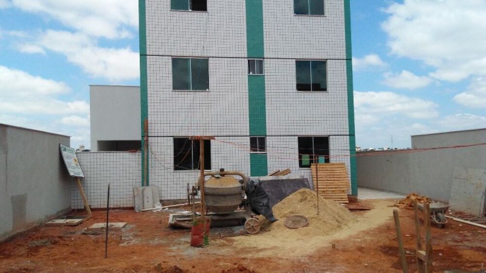 Cobertura à venda com 2 quartos, 99m² - Foto 4