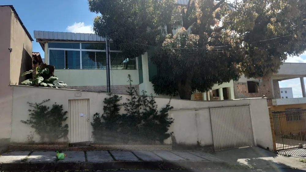 Casa, 4 quartos, 330 m² - Foto 1
