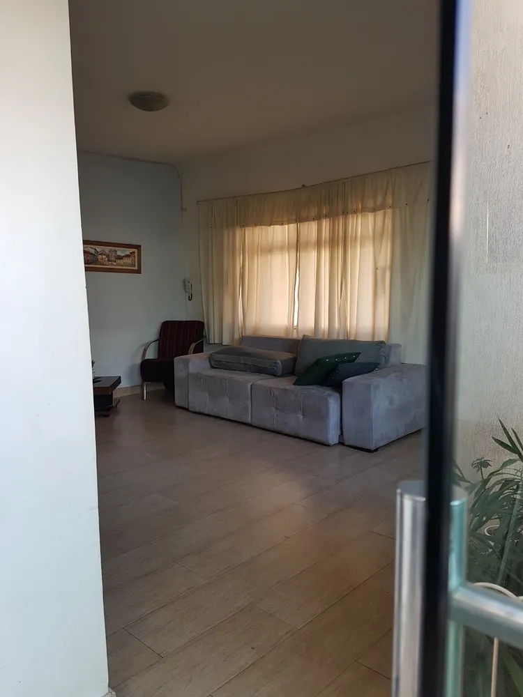 Casa, 4 quartos, 330 m² - Foto 4