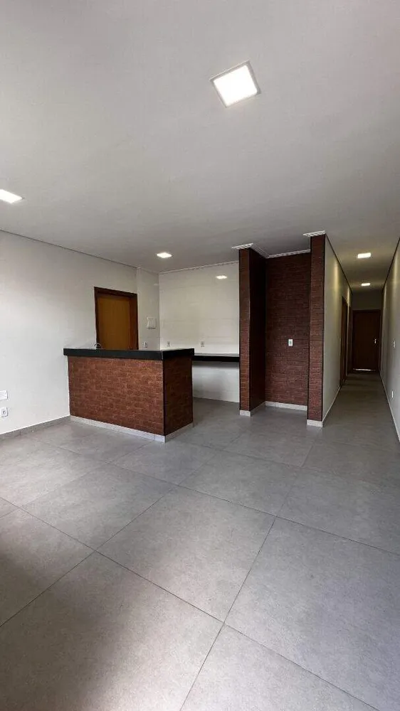 Casa, 3 quartos, 69 m² - Foto 2