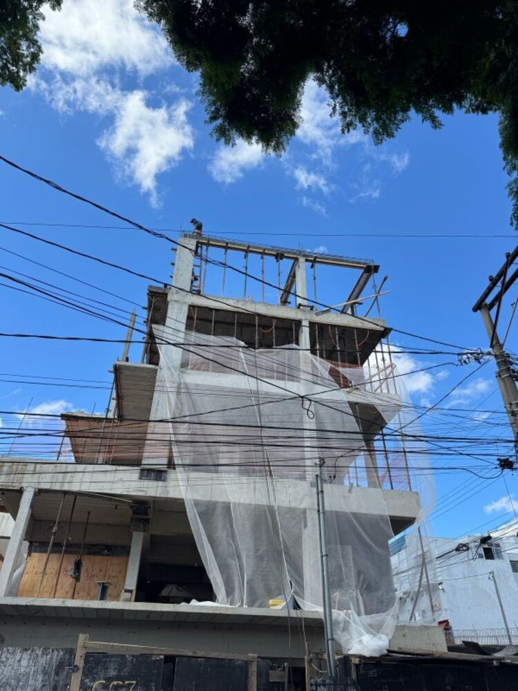Apartamento à venda com 3 quartos, 23m² - Foto 2
