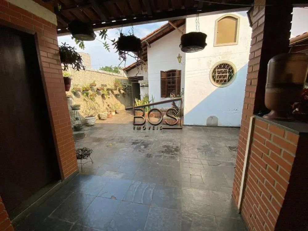 Casa, 5 quartos, 650 m² - Foto 1