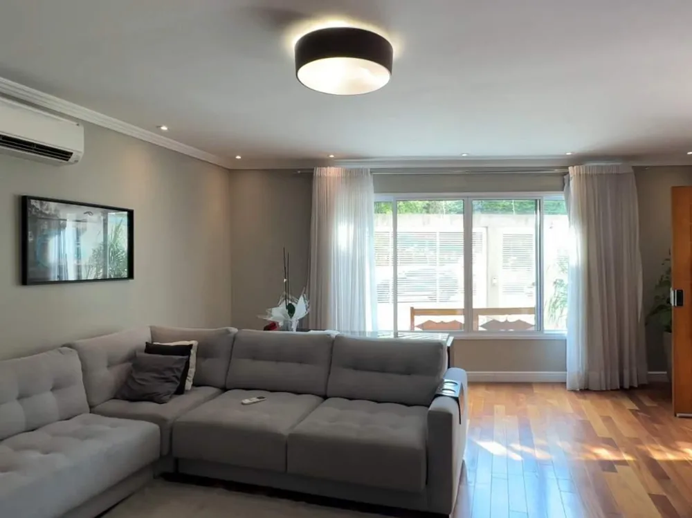 Casa, 3 quartos, 248 m² - Foto 1
