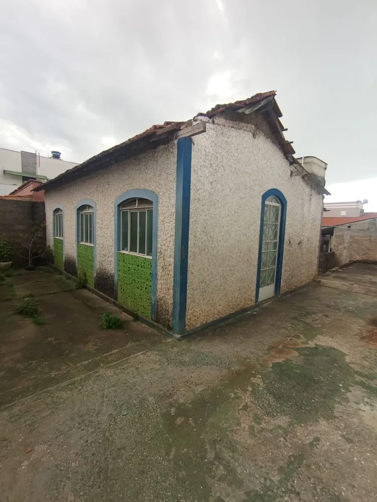 Casa, 2 quartos, 300 m² - Foto 1