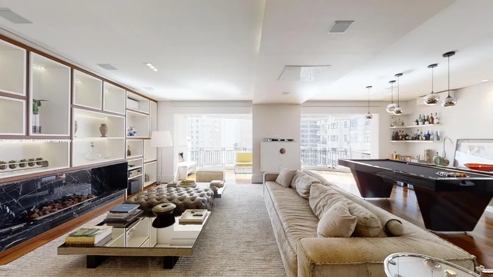Apartamento, 3 quartos, 261 m² - Foto 1