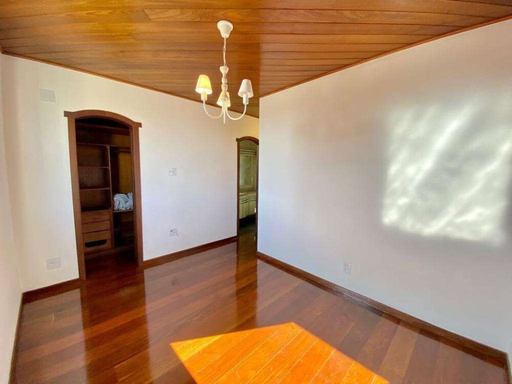 Cobertura à venda com 3 quartos, 200m² - Foto 1