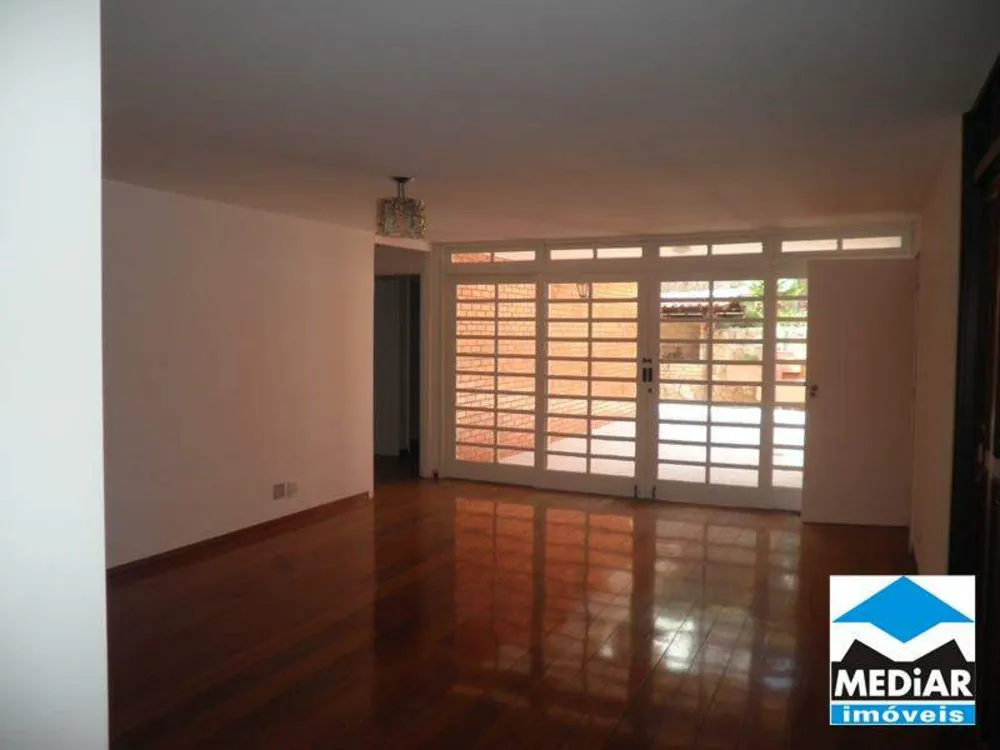 Casa, 4 quartos, 250 m² - Foto 2