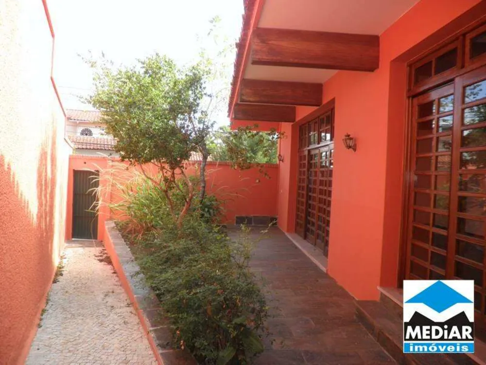 Casa, 4 quartos, 250 m² - Foto 3