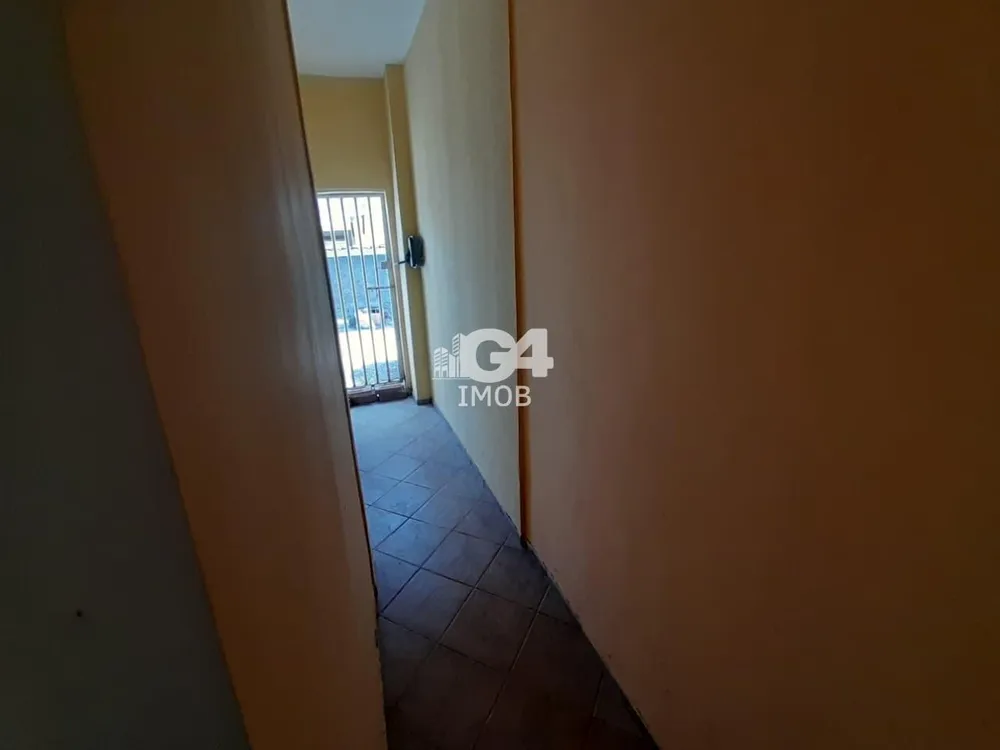 Casa, 3 quartos, 240 m² - Foto 2