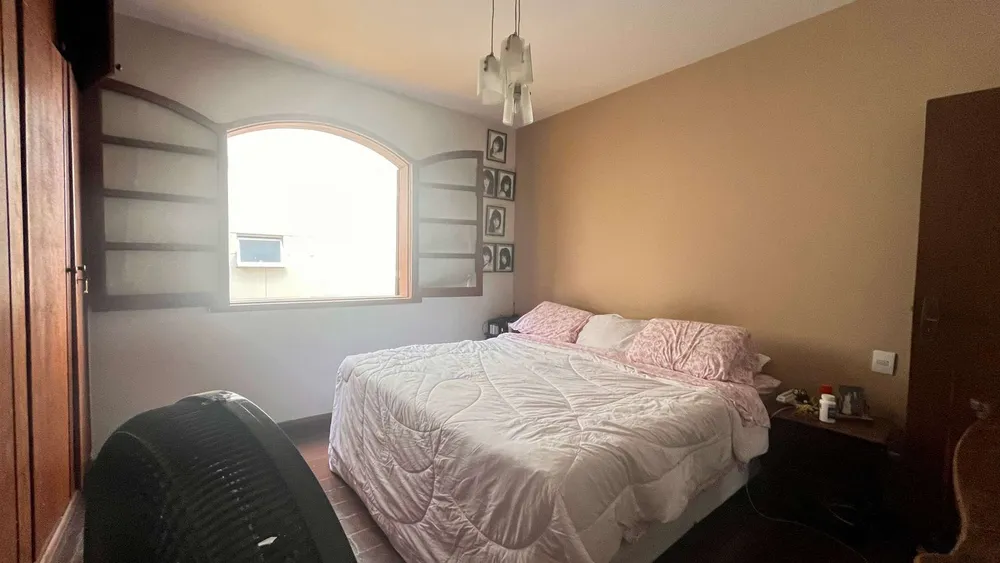 Casa, 4 quartos, 265 m² - Foto 3