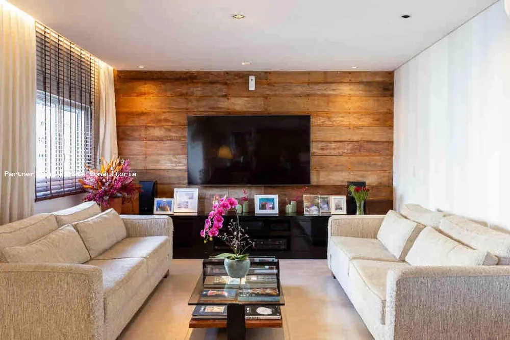 Apartamento, 3 quartos, 211 m² - Foto 2